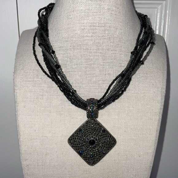 GOTH BLACK PURPLE BLUE IRIDESCENT MULTISTRAND BEADED PENDANT NECKLACE 9” - Picture 3 of 10